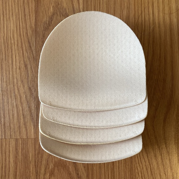 ❤️ Four Lululemon Bra Insert Pads from Asia Size Small NWOT - Picture 3 of 3